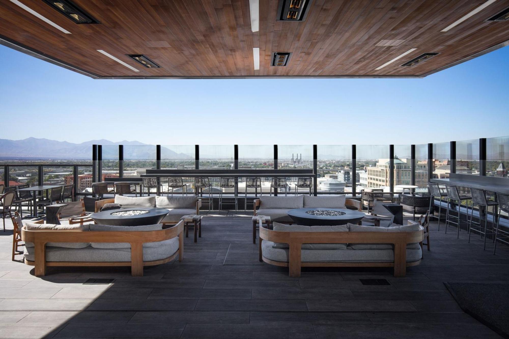 Hotel Element Downtown 4*
